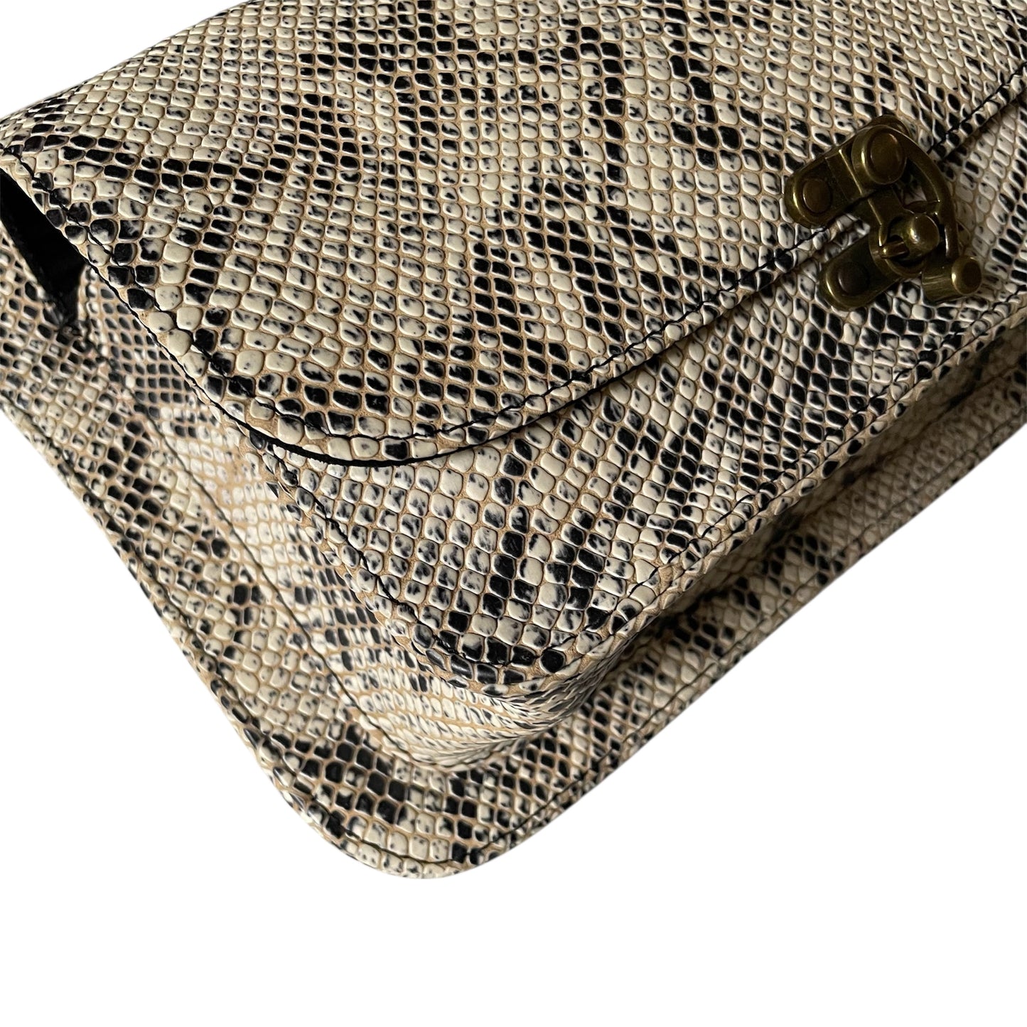 White Coralillo Crossbody