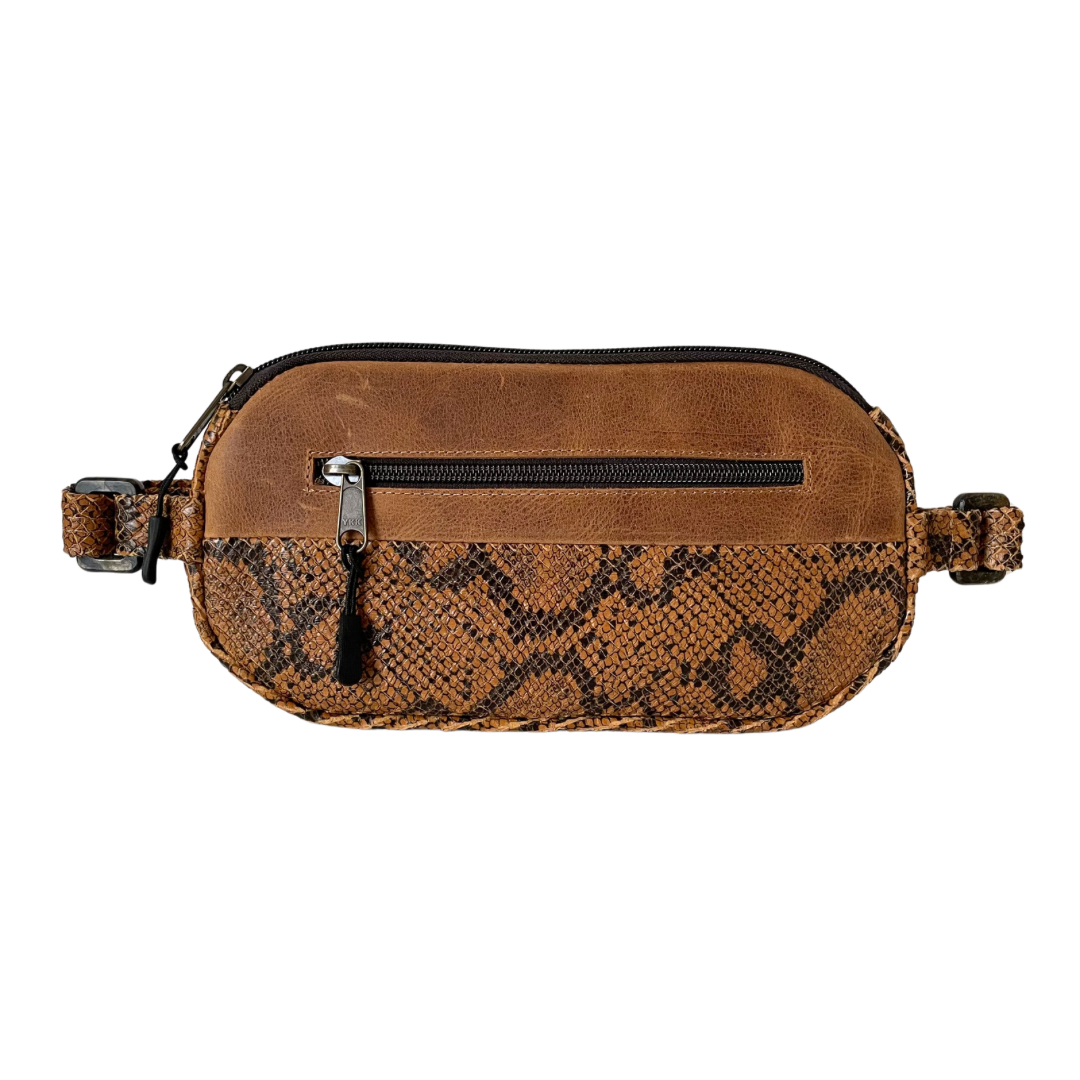 El Pinacate Repurposed Leather & Recycled Plastic Banana Bag